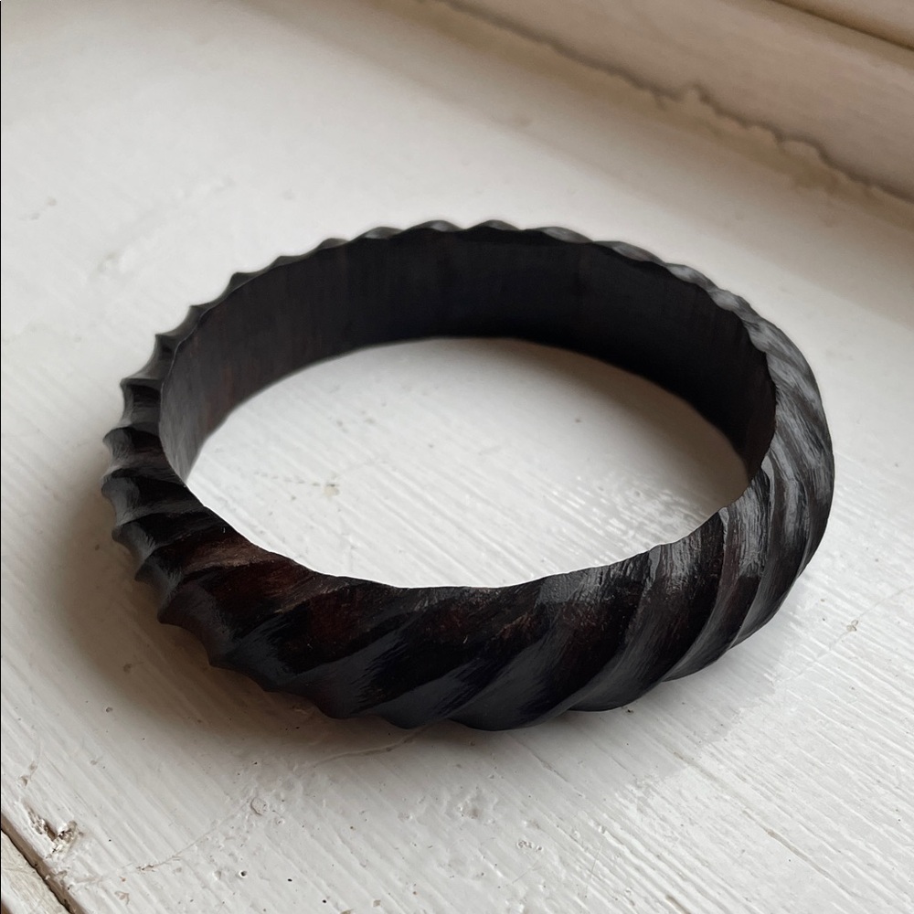 ❗️3/$10❗️Asiana Carved Wooden Bangle Bracelet from Thailand